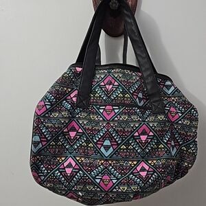 Mossimo Supply Co. Retro/Vng Multicolor Knit Geometric Pattern Dufflebag